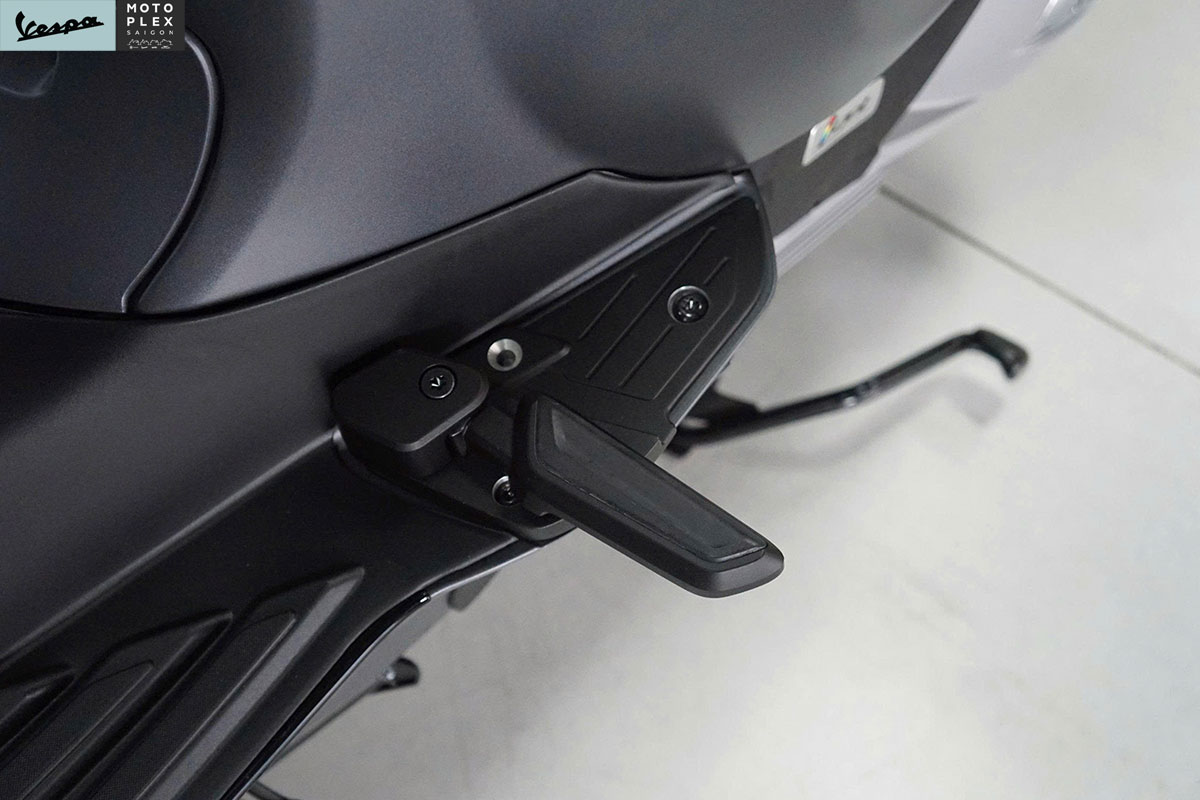 Gác chân Vespa Sprint